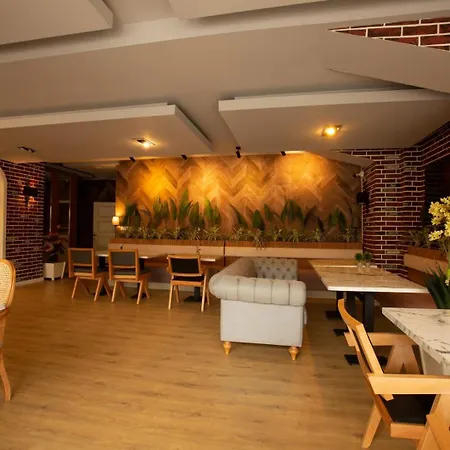 アパートホテル Double Bond