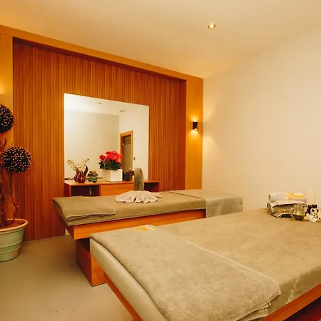 Double Bond Lejlighedshotel